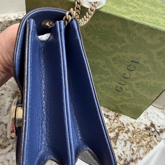 Brand New Gucci Interlocking G Pebbled Leather Shoulder/Crossbody Bag - Picture 9 of 12